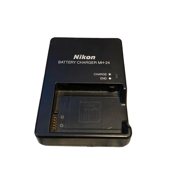 Nikon MH-24 Quick Charger For EN-EL14 Li-ion Battery Compatible Vintage Camera